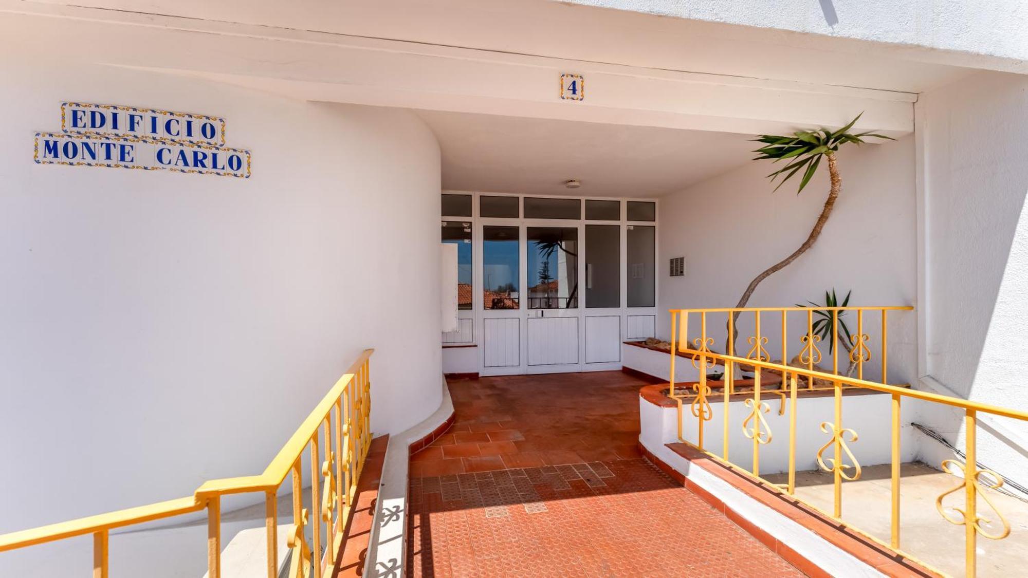 Typical T2 In Albufeira W/ Balcony By Lovelystay エクステリア 写真